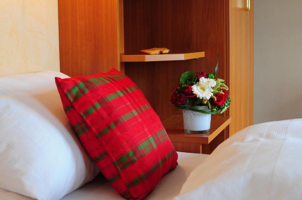 Hotel Sieben Linden 劳特尔巴赫 外观 照片